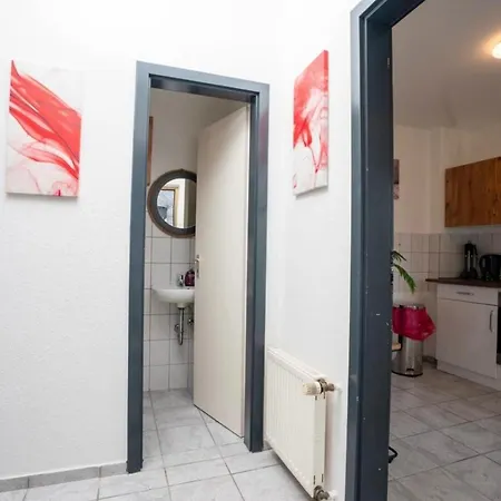 Livemore24 - 2 In 24-7 Check-in * Хертен