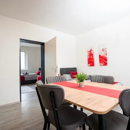 Livemore24 - 2 In 24-7 Check-in Хертен