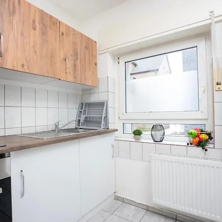 Livemore24 - 2 In 24-7 Check-in * Хертен