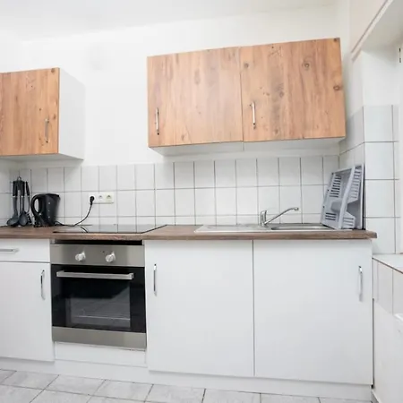 Livemore24 - 2 In 24-7 Check-in Апартаменты