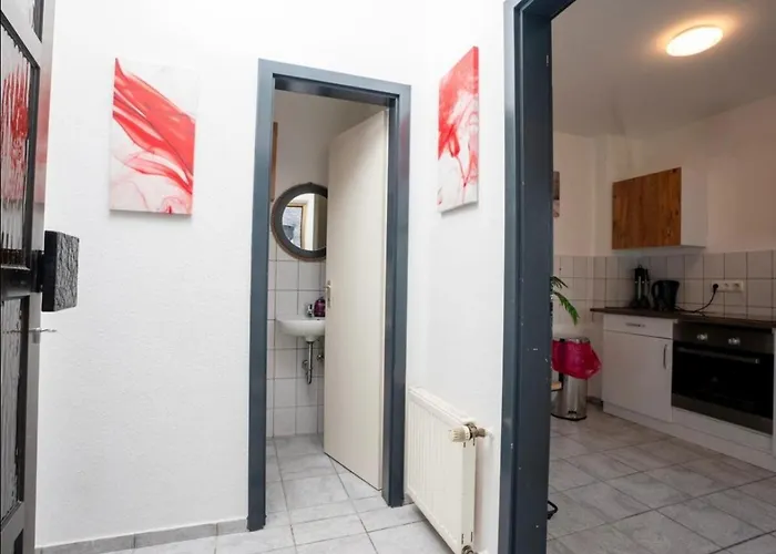 Livemore24 - 2 In West 24-7 Check-in * Herten